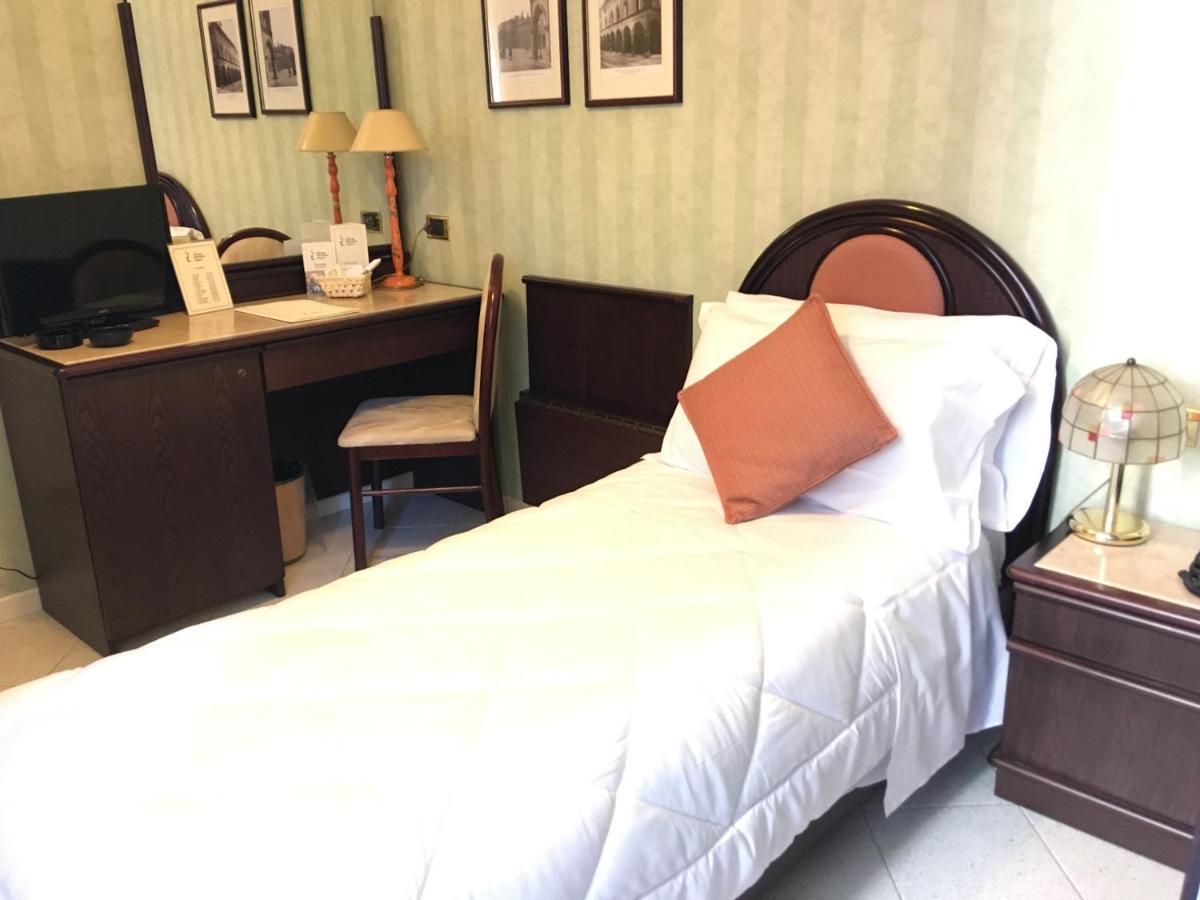Tole Albergo Sapori מראה חיצוני תמונה