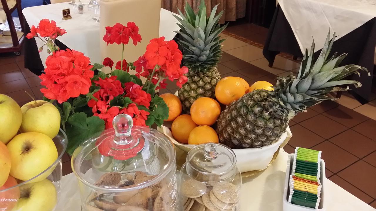 Tole Albergo Sapori מראה חיצוני תמונה