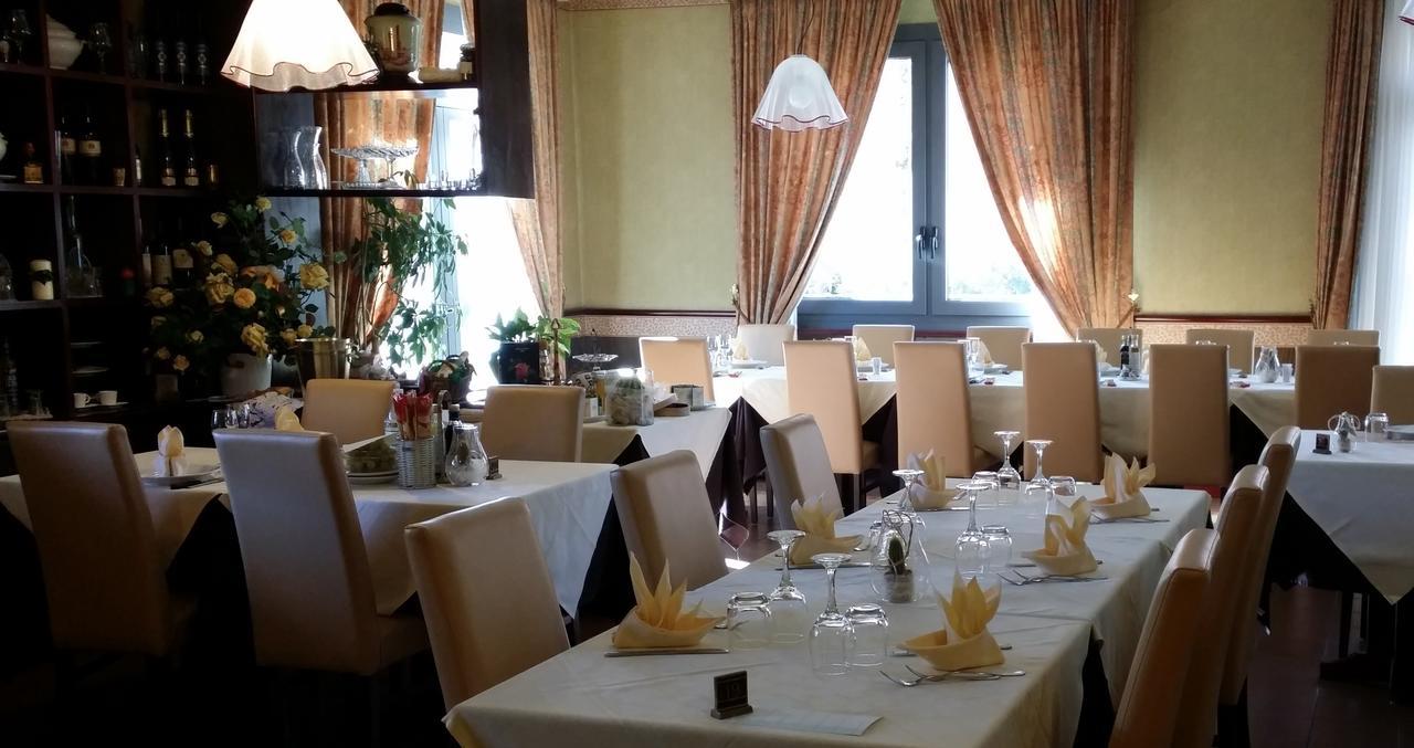 Tole Albergo Sapori מראה חיצוני תמונה