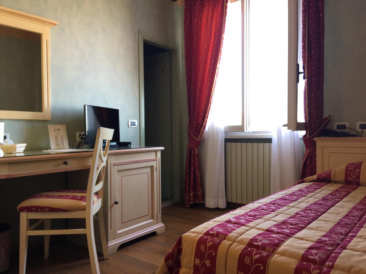 Tole Albergo Sapori מראה חיצוני תמונה