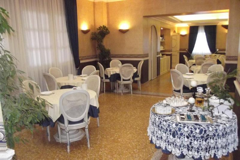 Tole Albergo Sapori מראה חיצוני תמונה