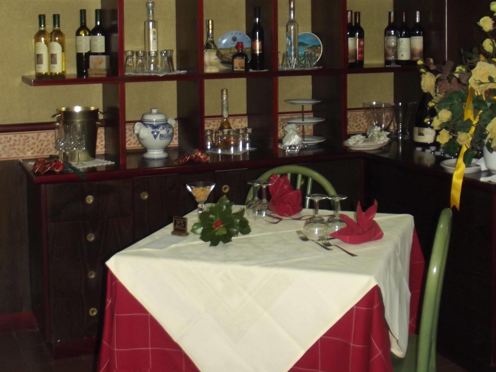 Tole Albergo Sapori מראה חיצוני תמונה