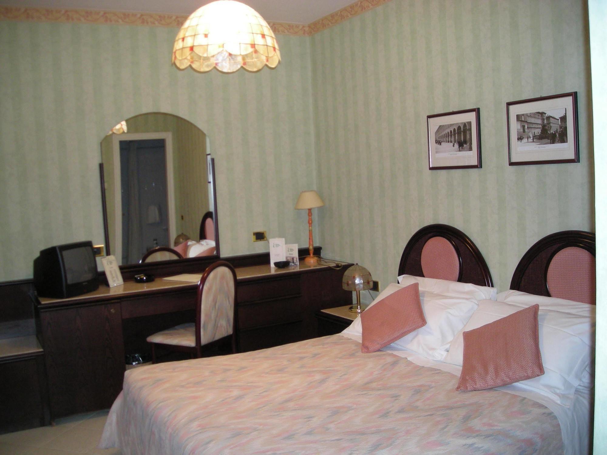 Tole Albergo Sapori מראה חיצוני תמונה