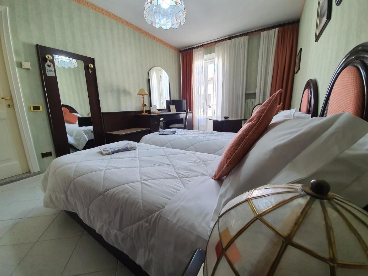 Tole Albergo Sapori מראה חיצוני תמונה
